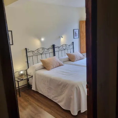 Cuatro Canos Madrigal de la Vera